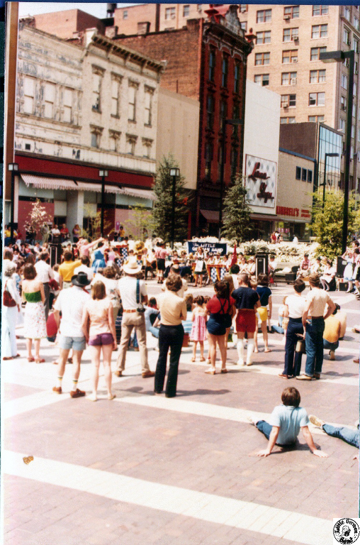 1980 04 20 30 Fayetteville St Mall.jpg